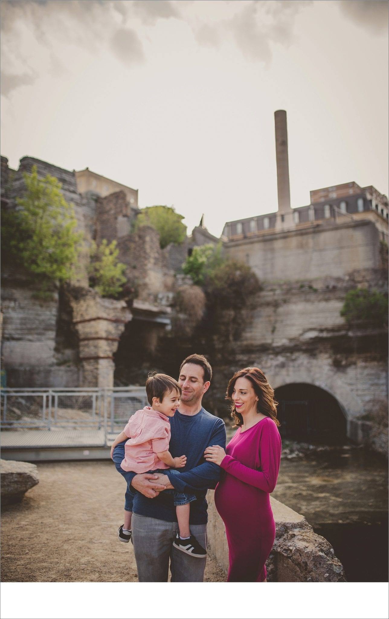 Minneapolis MN Maternity session, outdoors, sunset, historic twin cities
