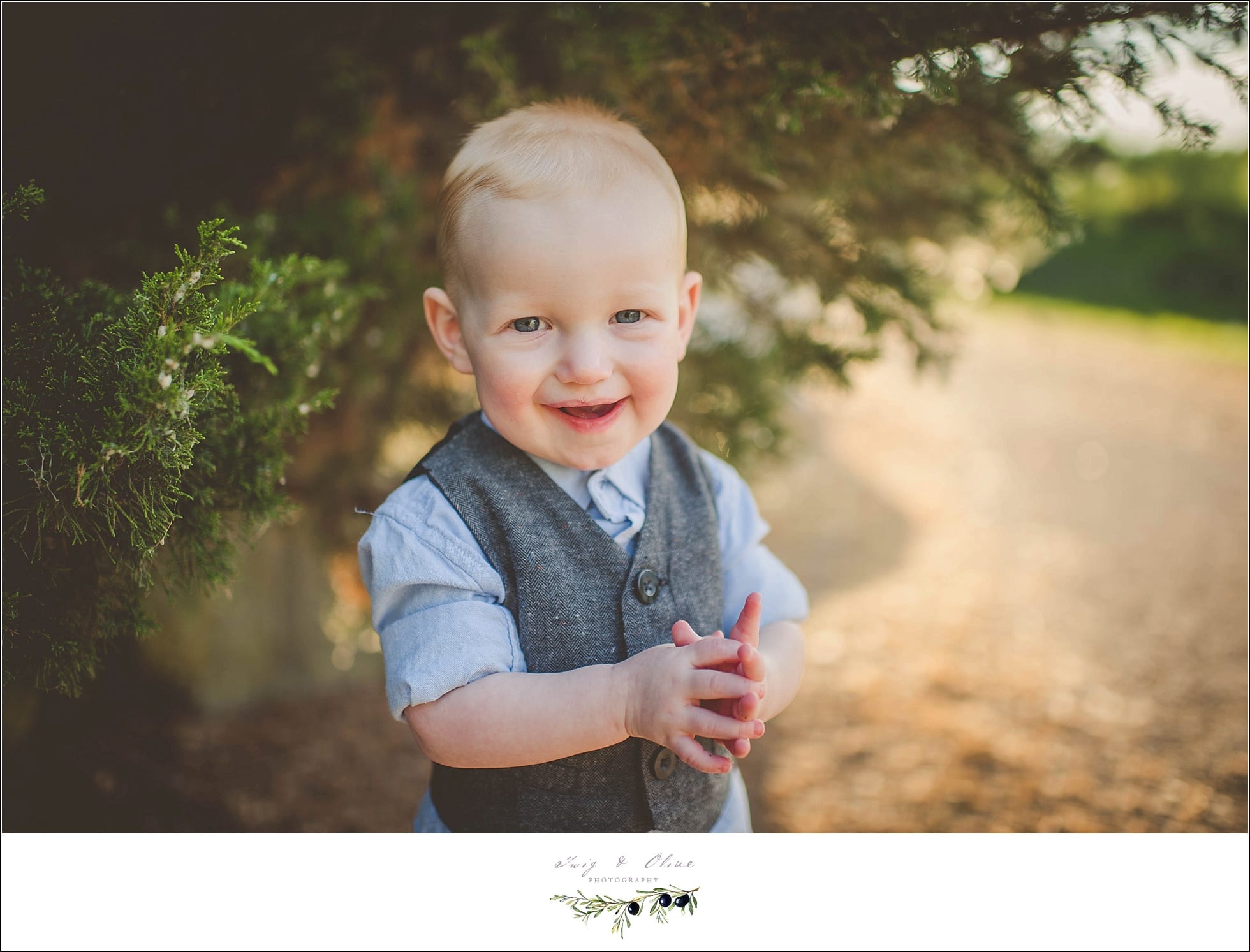 Madison mini sessions, children and families, brothers, boys will be boys, moms and dads, sunset photography, happy families, Twig and Olive