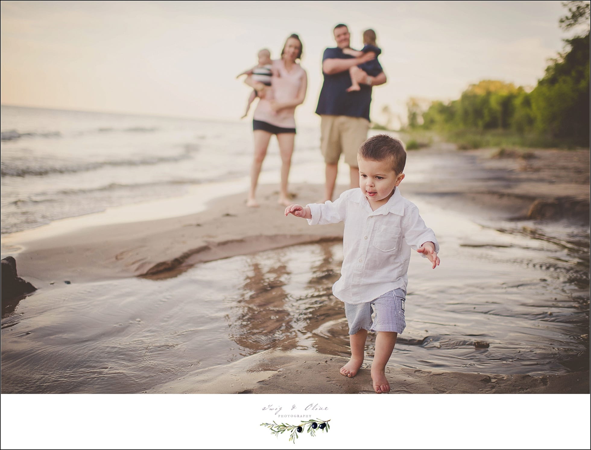 beach run, happy kids, happy parents, family sessions