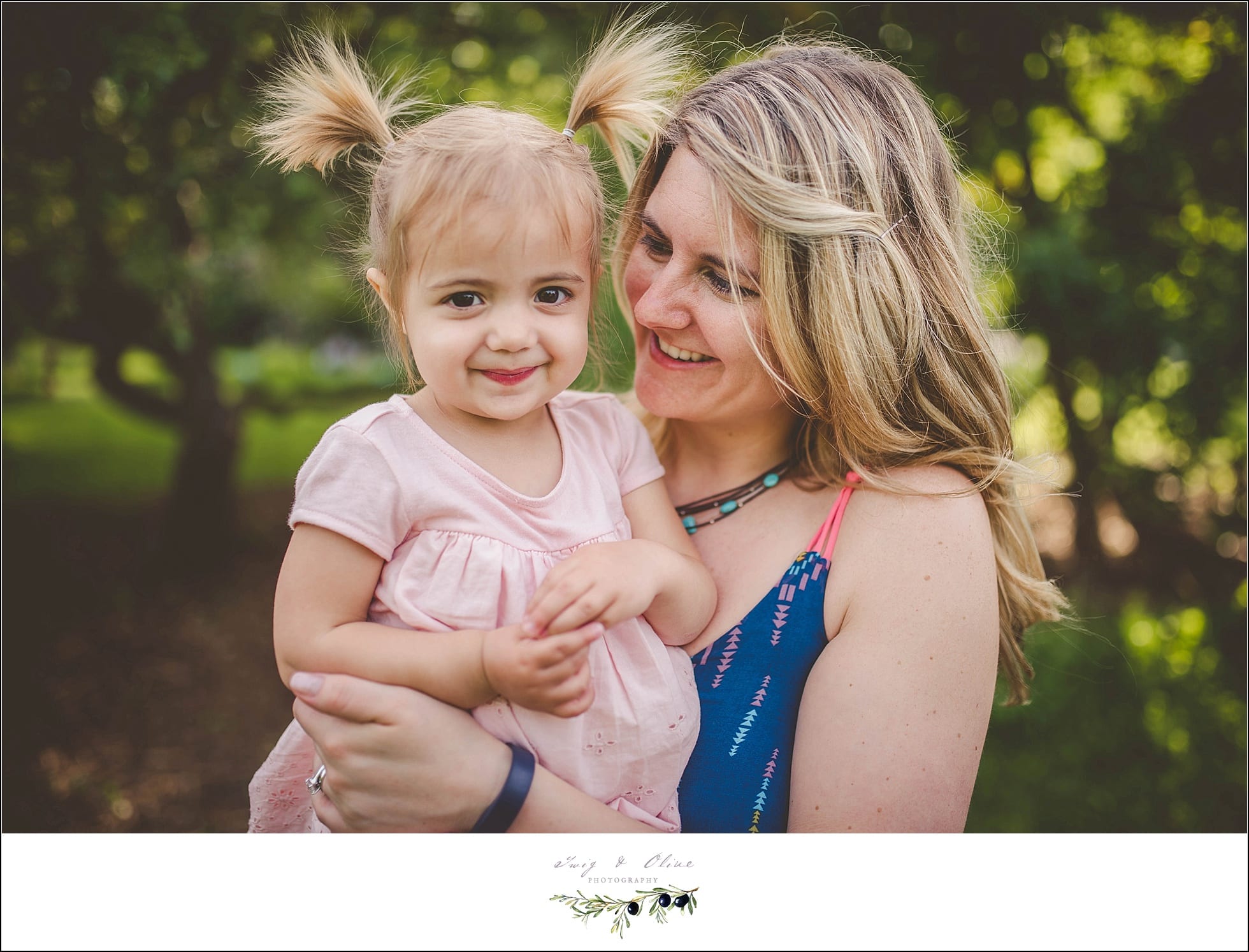 pig tails, kid sister, mom, family sessions