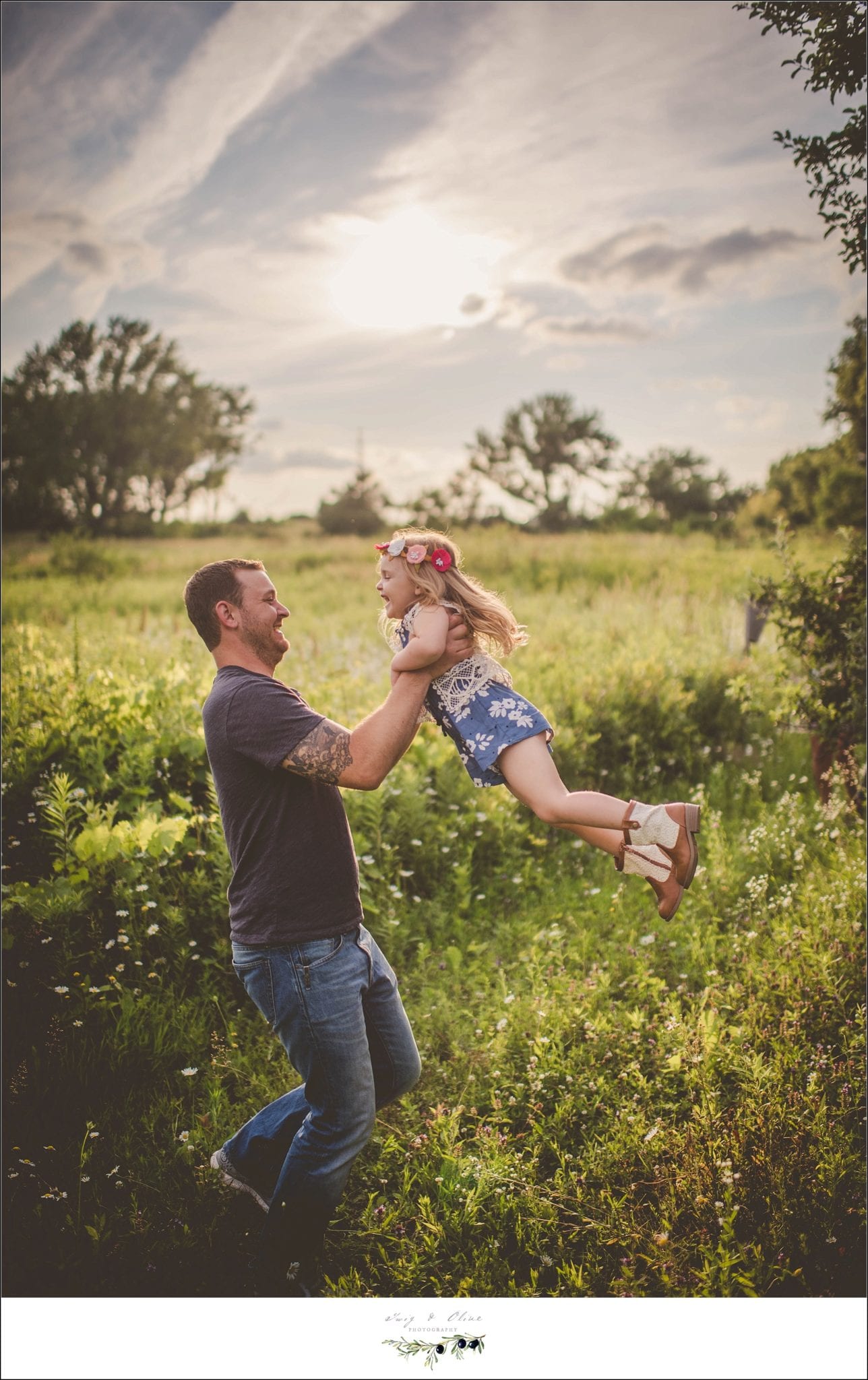 dads and daughters, happy children, happy families, outdoor sessions, Twig and Olive